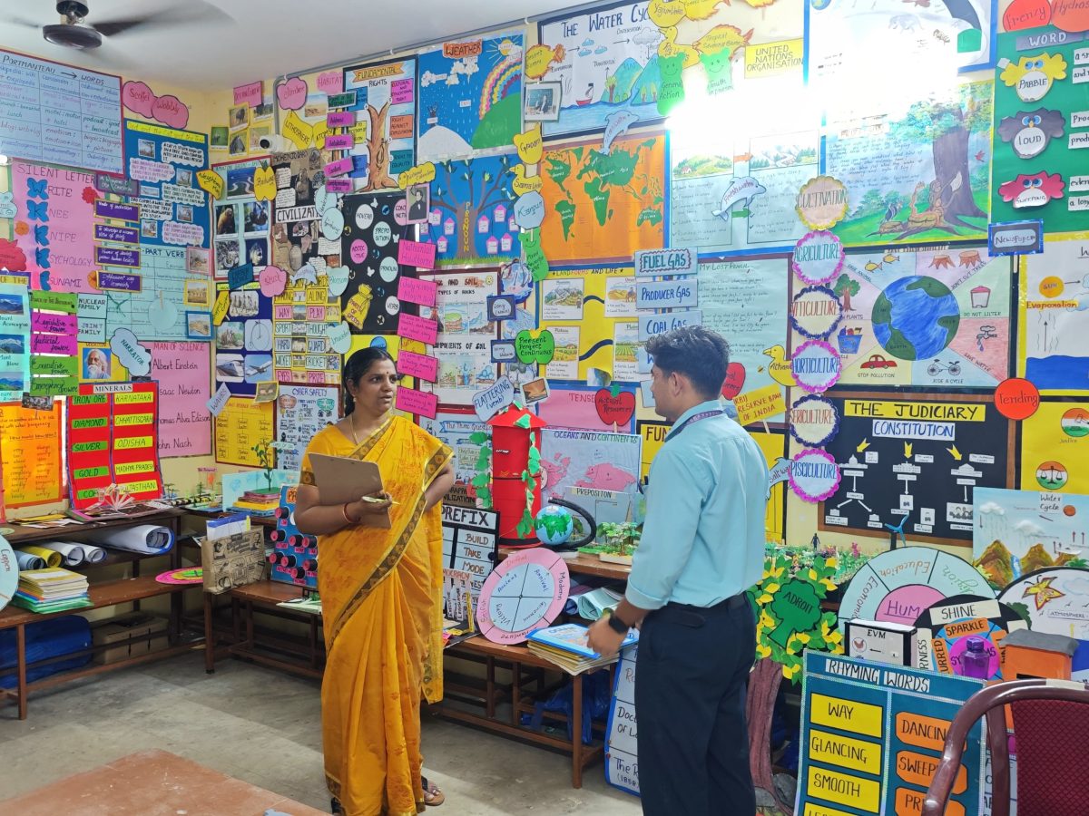 B.Ed. student-teachers with their teaching aids at Vivekanandha College of Education